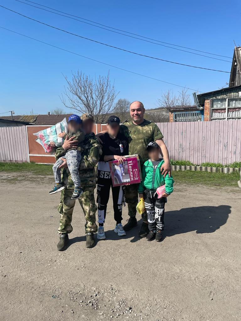 СВОих не бросаем