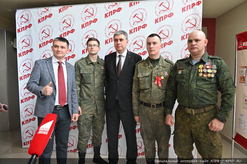 В перерыве VI (майского) совместного Пленума ЦК и ЦКРК КПРФ состоялся брифинг Г.А. Зюганова