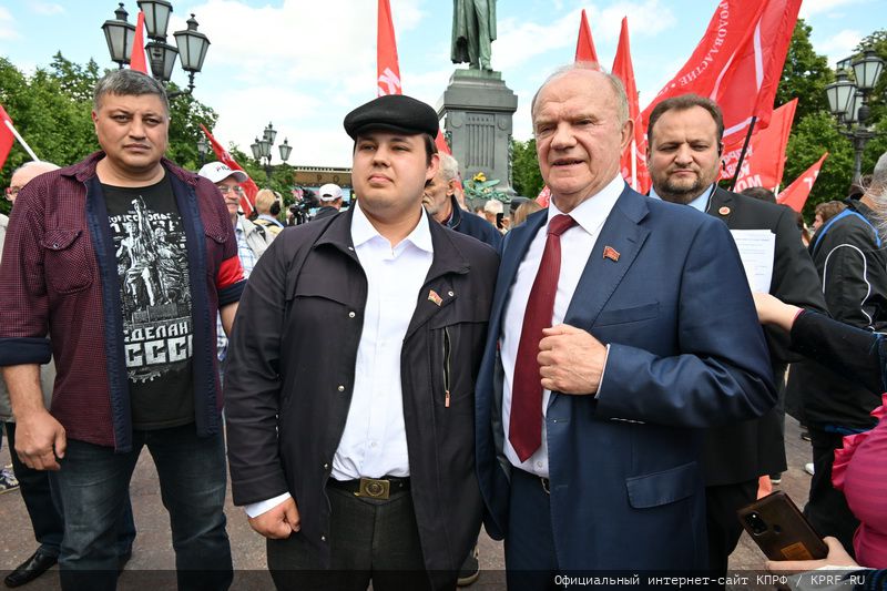 «Пушкин и сегодня вместе с нами сражается за русское слово!»