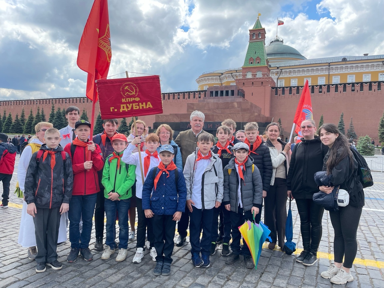 Дубненская пионерская организация крепнет