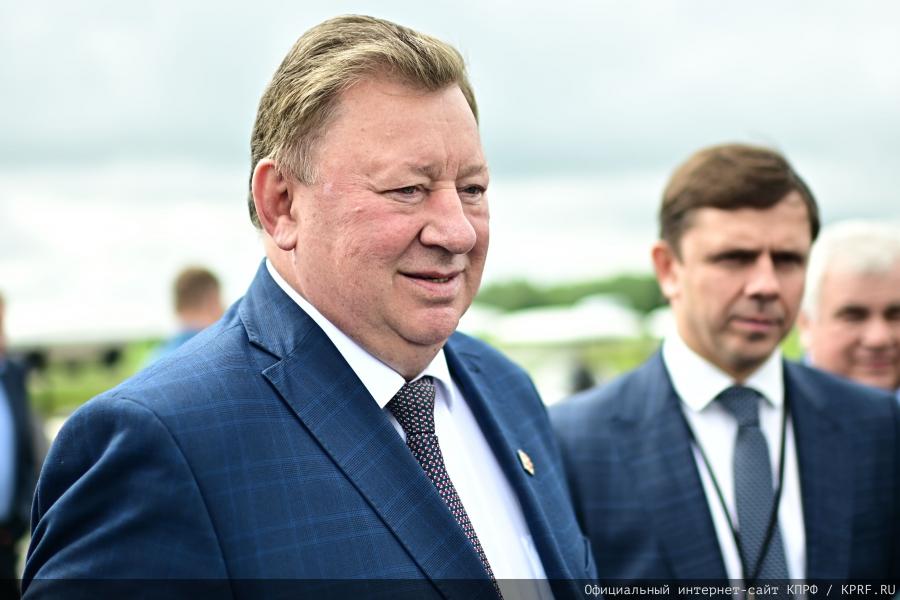 Делегация КПРФ во главе с Г.А. Зюгановым посетила ООО «Дубовицкое» Малоархангельского района Орловской области