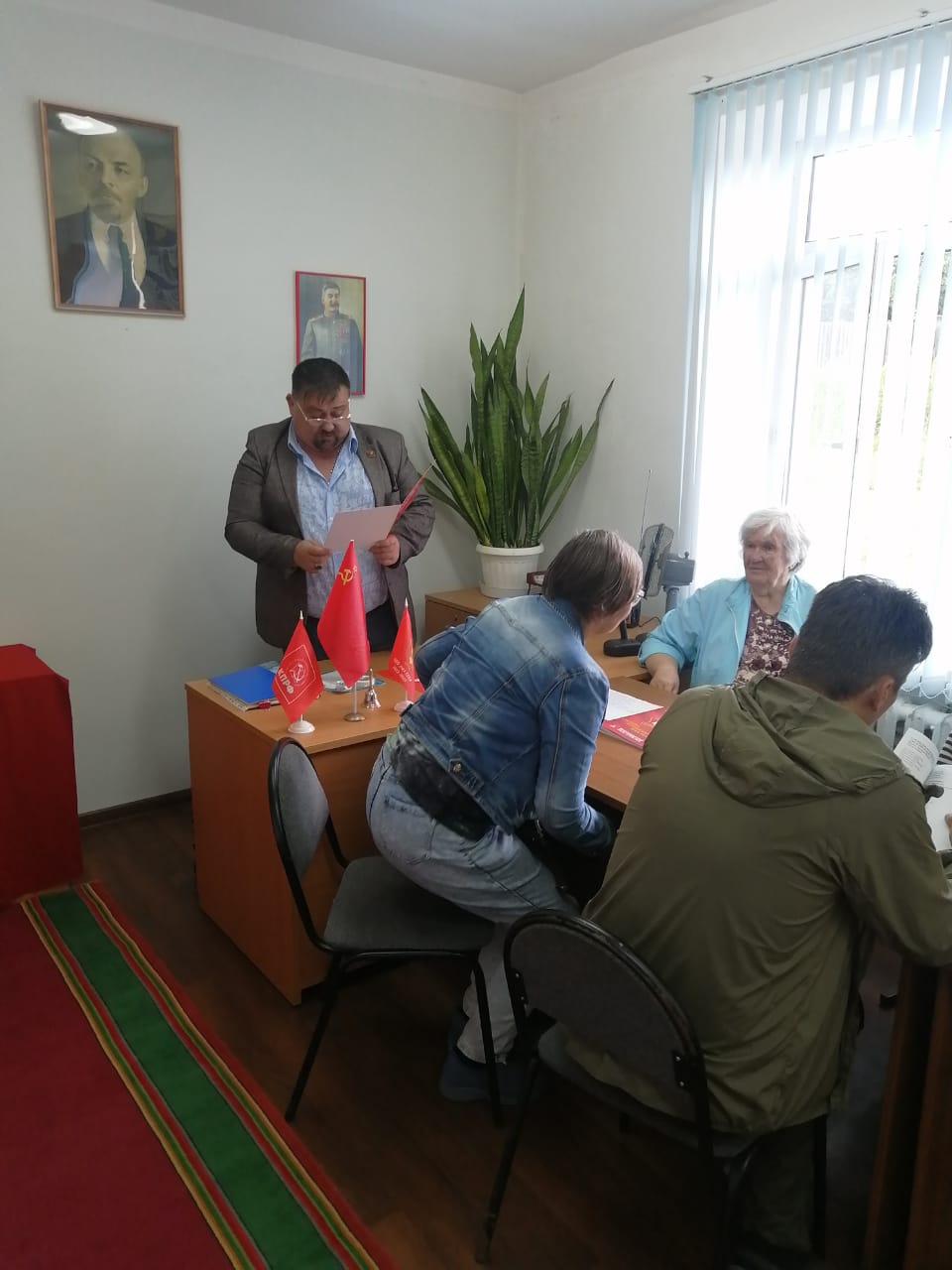 У Шаховских коммунистов - Новоселье!