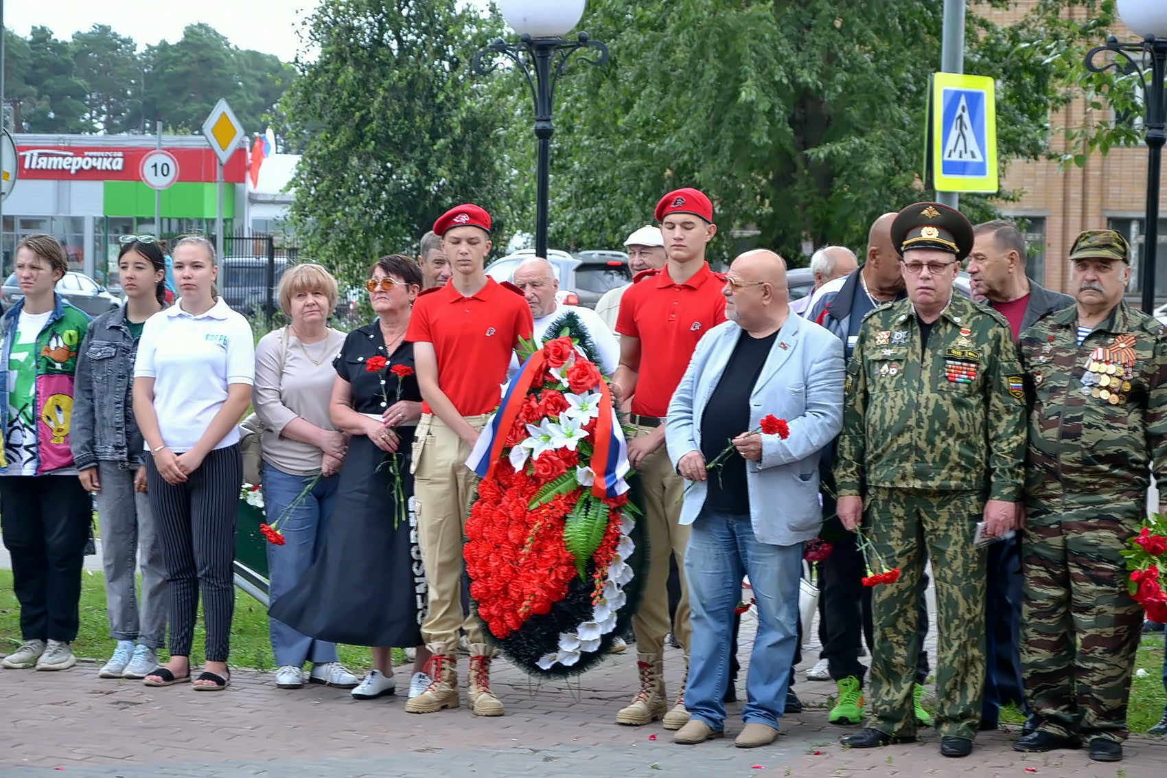 В Озёрах прошёл митинг, посвящённый «Дню ветеранов боевых действий»