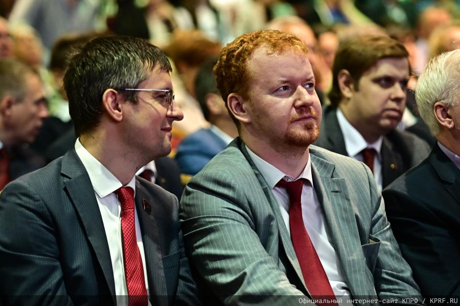 Через экономическую независимость и мобилизацию - к социальному государству!