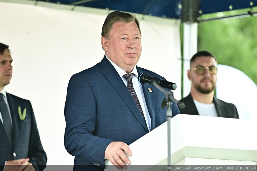 Через экономическую независимость и мобилизацию - к социальному государству!