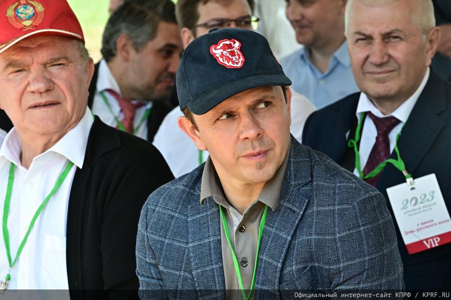 Через экономическую независимость и мобилизацию - к социальному государству!
