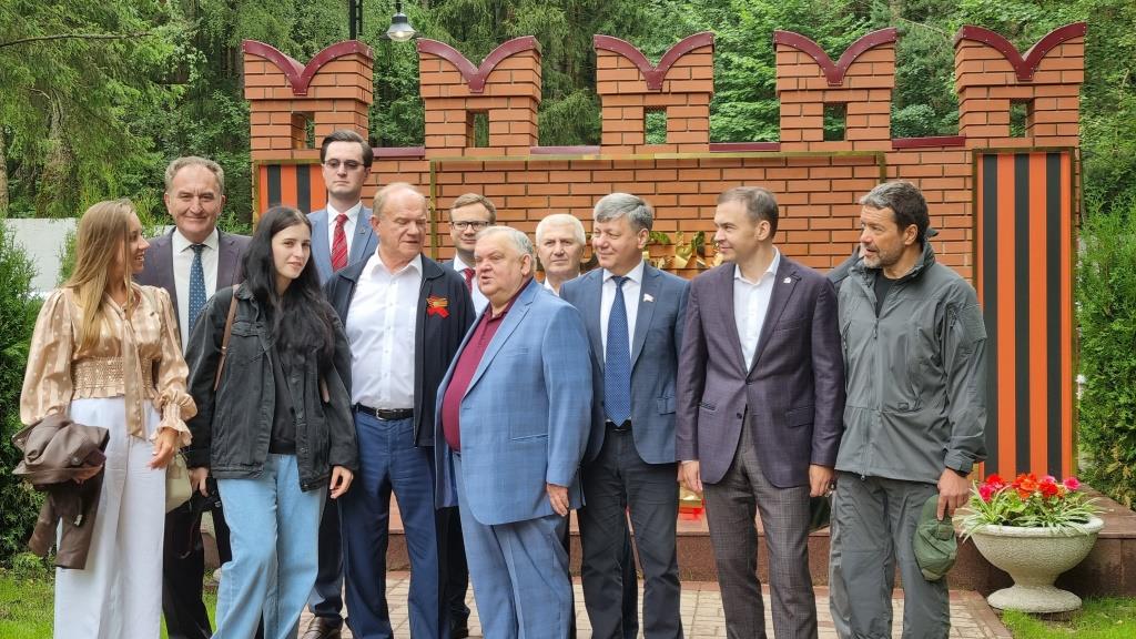 Депутат Государственной Думы Николай Васильев принял участие в церемонии открытия детского центра «Юный патриот» в оздоровительном комплексе «Снегири»