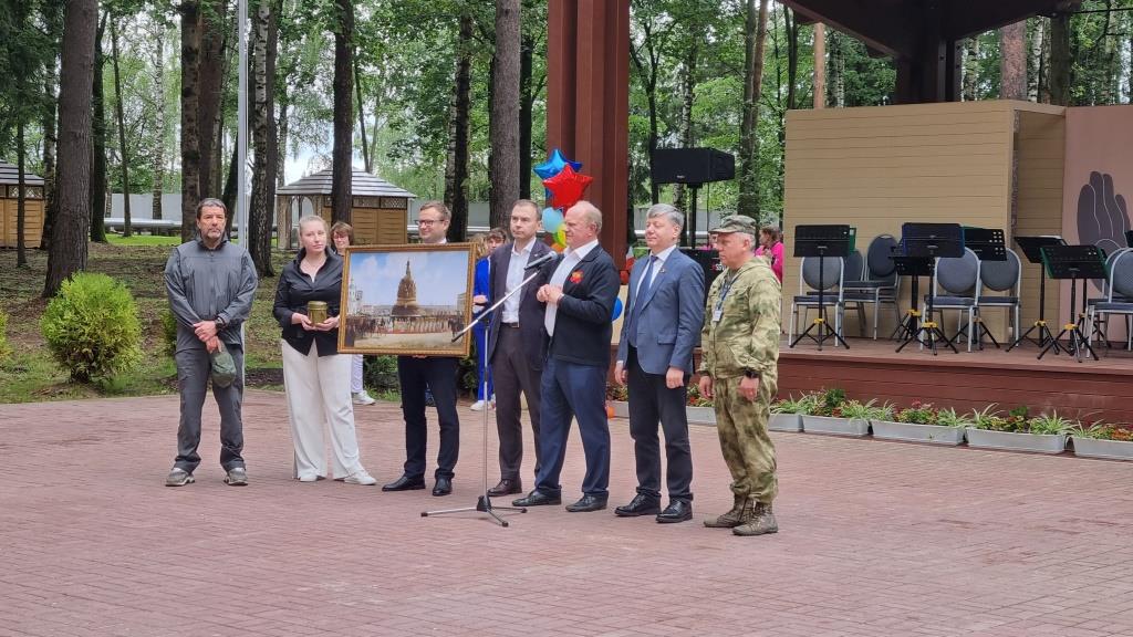 Депутат Государственной Думы Николай Васильев принял участие в церемонии открытия детского центра «Юный патриот» в оздоровительном комплексе «Снегири»