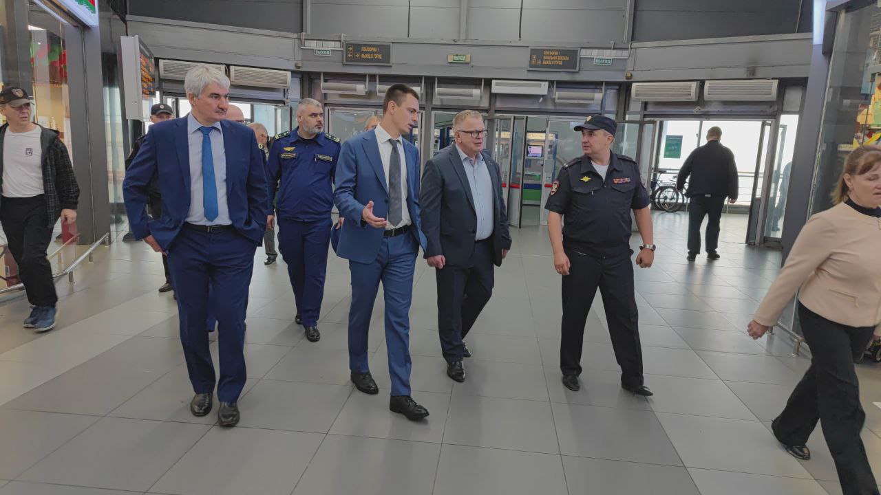 Александр Наумов: Безопасность пассажиров и объектов транспорта – общая задача всех уровней власти!