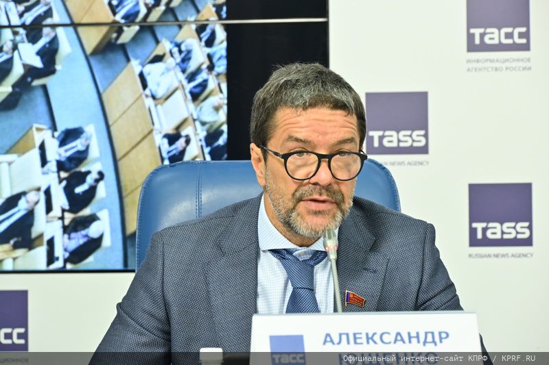 Г.А. Зюганов: «Общество сплачивается на позитивных идеях и конструктивной программе»
