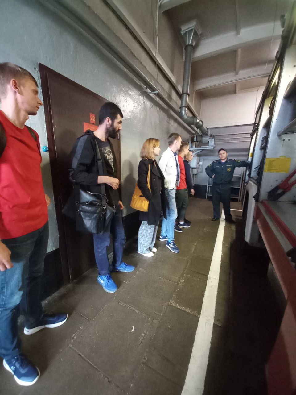Коммунисты и комсомольцы Королёва посетили пожарно-спасательную часть №80