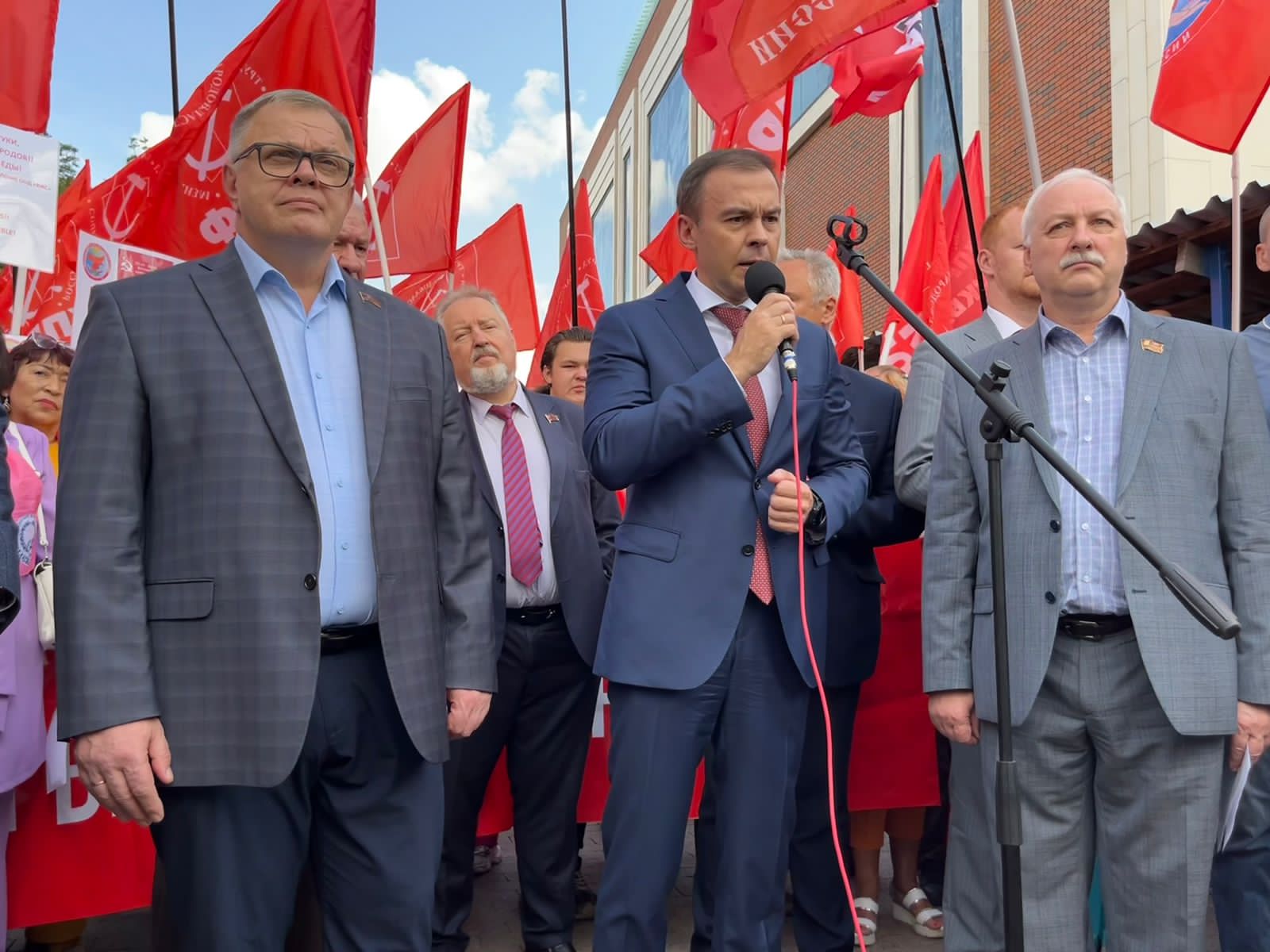 Европа, помни, кто тебя освободил!