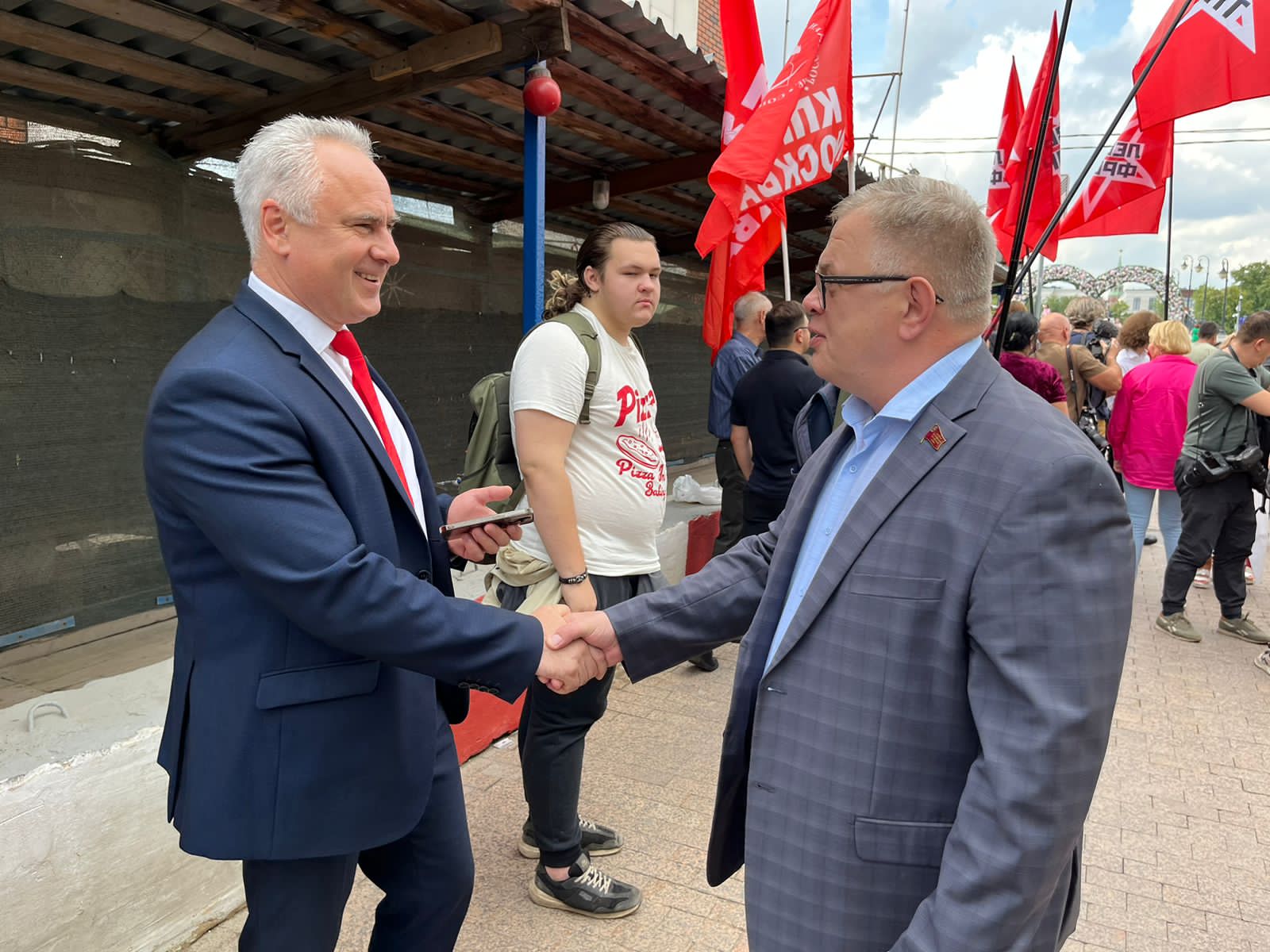 Европа, помни, кто тебя освободил!