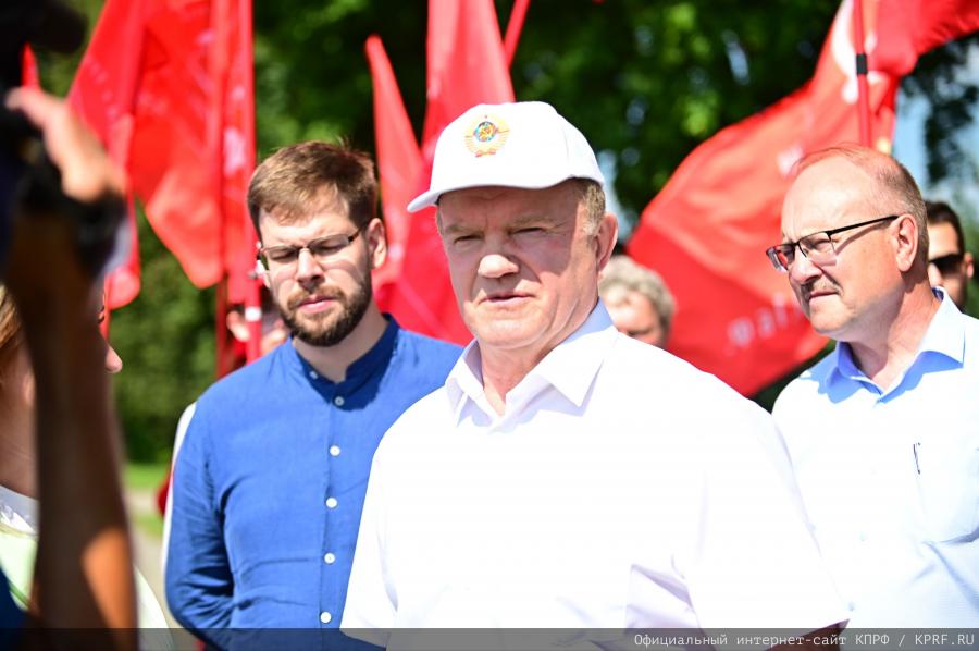 Начался рабочий визит Председателя ЦК КПРФ Г.А. Зюганова в Орловскую область