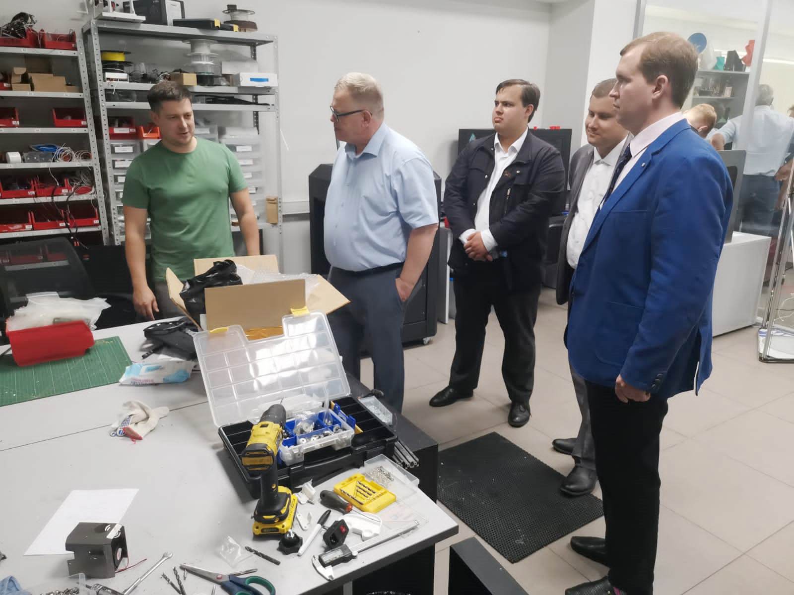 Заместитель Председателя Московской областной Думы, руководитель фракции КПРФ - Александр Наумов посетил «Русскую кабельную компанию» в г.о. Подольск