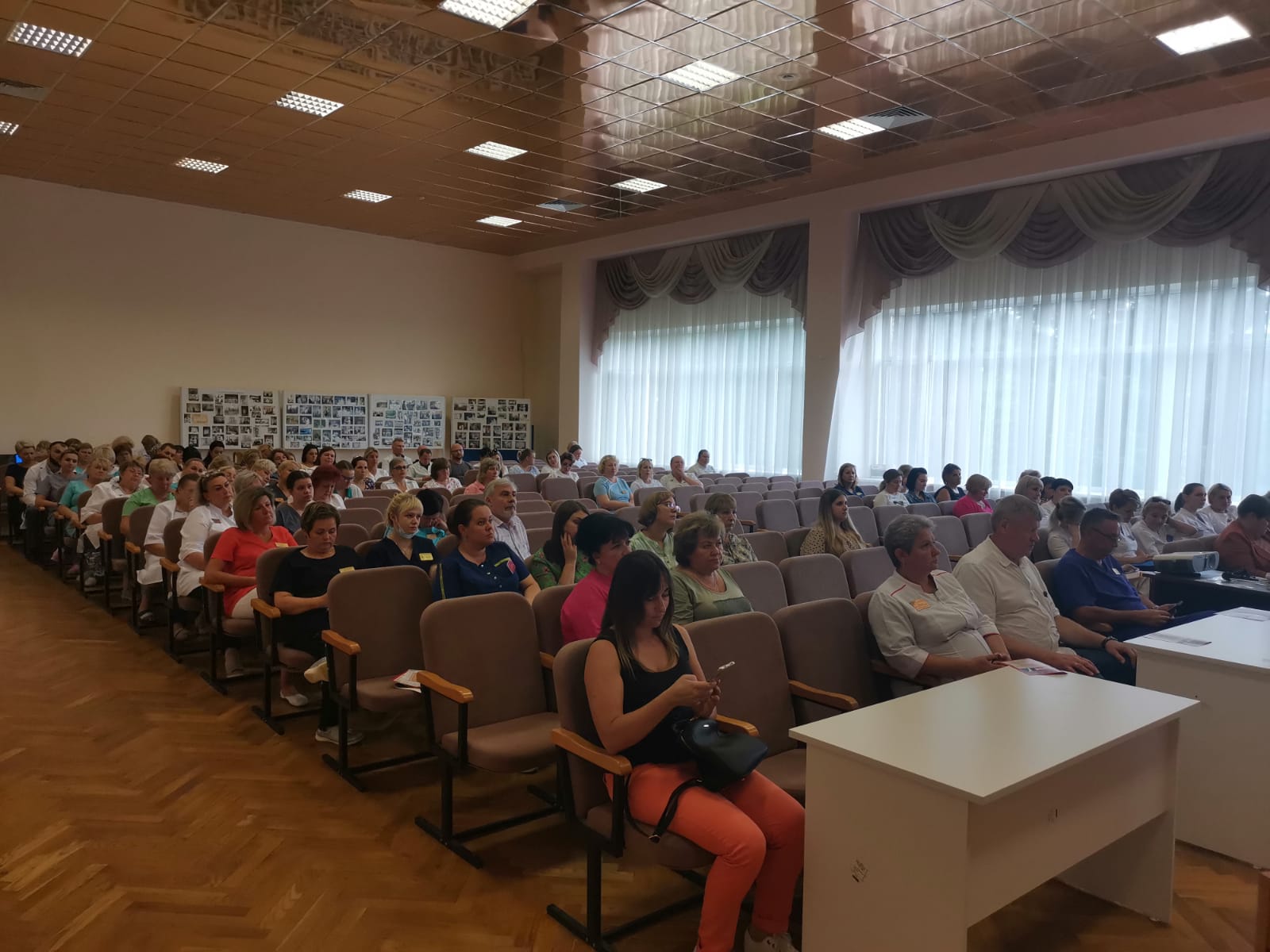 Заместитель Председателя Московской областной Думы - руководитель фракции КПРФ Александр Наумов посетил Ступинскую областную клиническую больницу