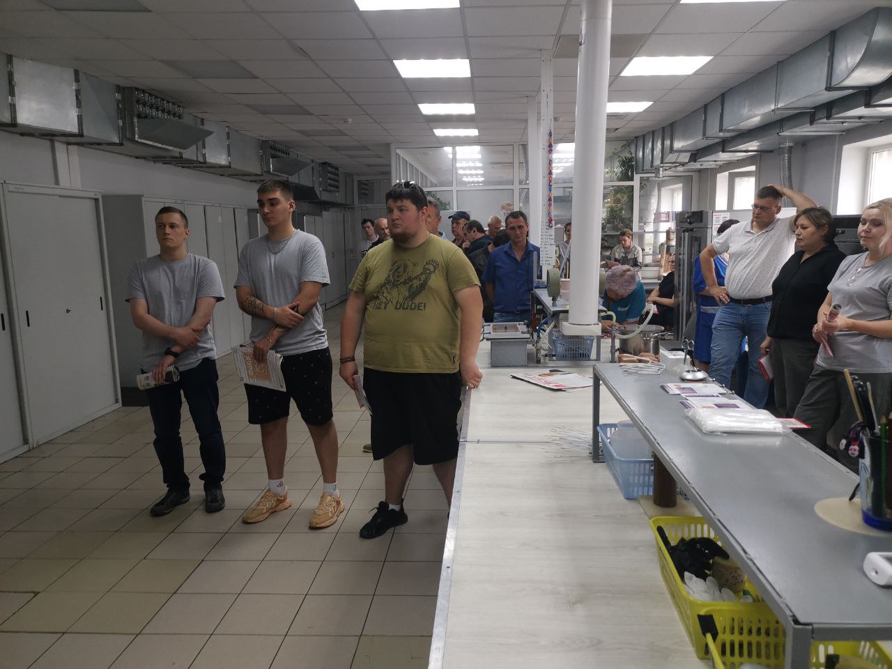 Кандидат в Губернаторы Московской области от КПРФ Александр Наумов посетил Реутовский экспериментальный завод средств протезирования