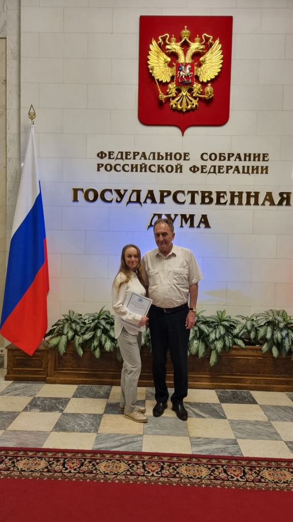 Депутат Государственной Думы Николай Васильев вручил благодарственные письма работникам здравоохранения