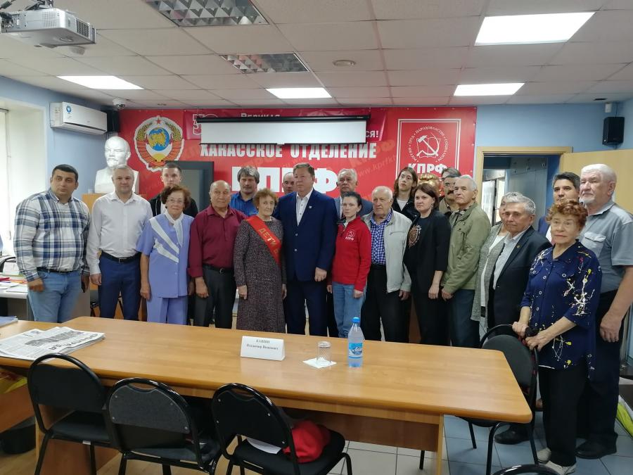 Заместитель Председателя ЦК КПРФ, Председатель Комитета Государственной Думы по аграрным вопросам В.И. Кашин продолжает работу в Хакасии