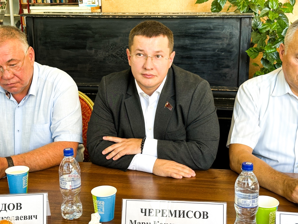 Депутаты-коммунисты Марк Черемисов и Николай Демидов приняли участие в открытом диалоге с жителями г. Старая Купавна