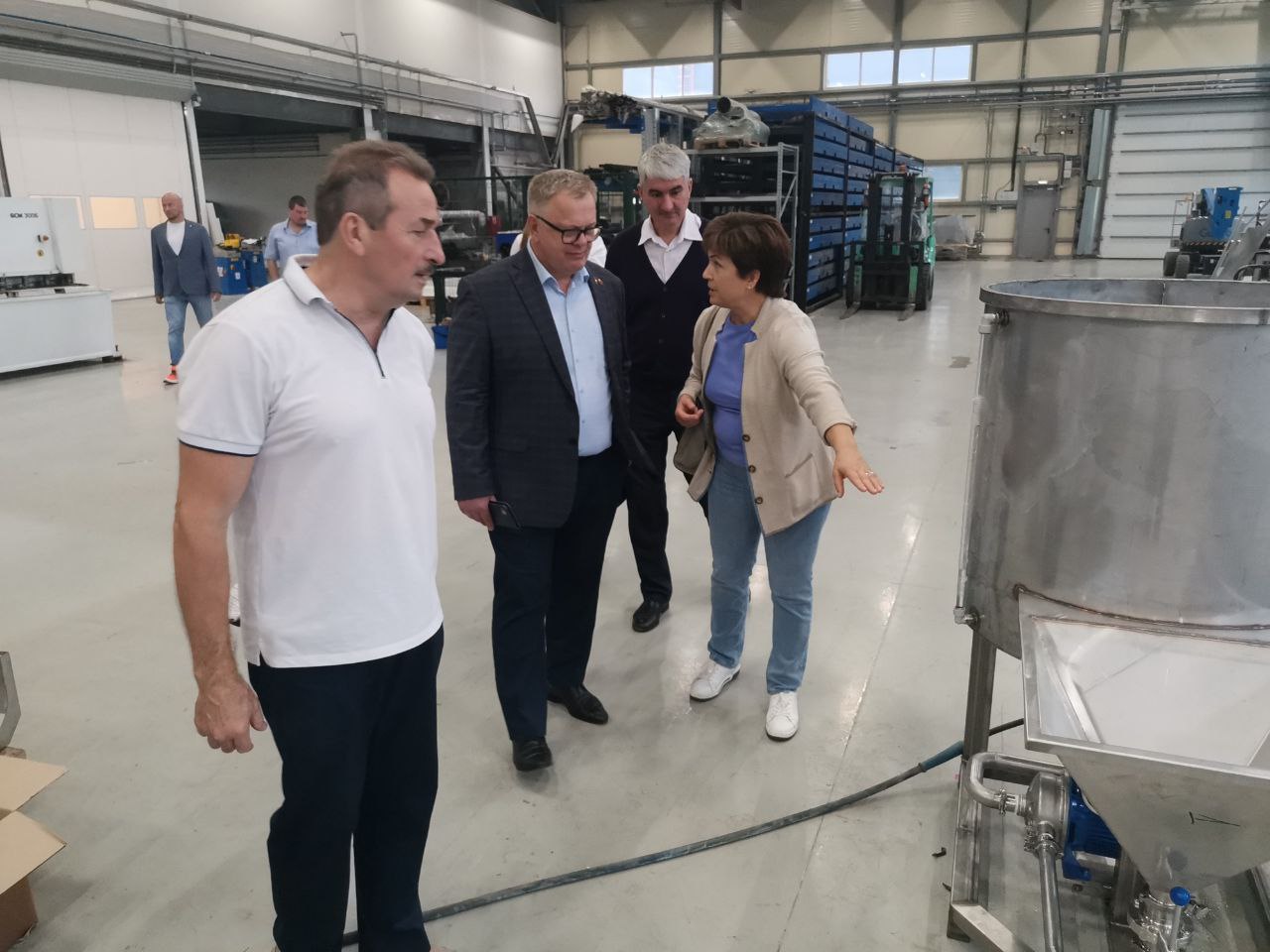 Кандидат на должность Губернатора Московской области от КПРФ Александр Наумов посетил предприятие «АНТЕС»