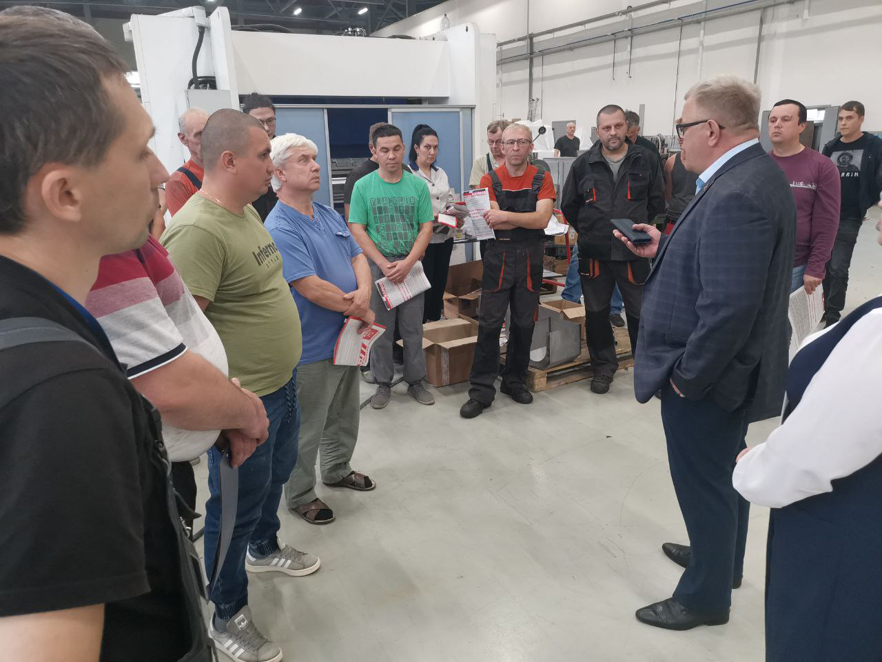 Кандидат на должность Губернатора Московской области от КПРФ Александр Наумов посетил предприятие «АНТЕС»