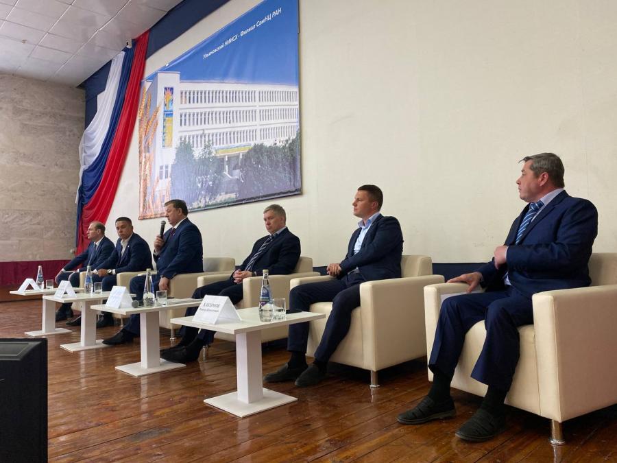 В.И. Кашин выступил на встрече с сельхозпроизводителями в ФГБУ «Ульяновский научно-исследовательский институт сельского хозяйства – филиал СамНЦ РАН»