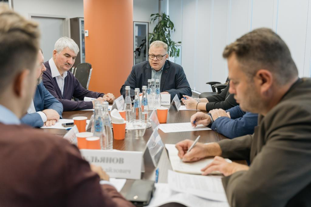 Прошла рабочая встреча кандидата на должность Губернатора Московской области от КПРФ Александра Наумова со Штабом общественного наблюдения за выборами