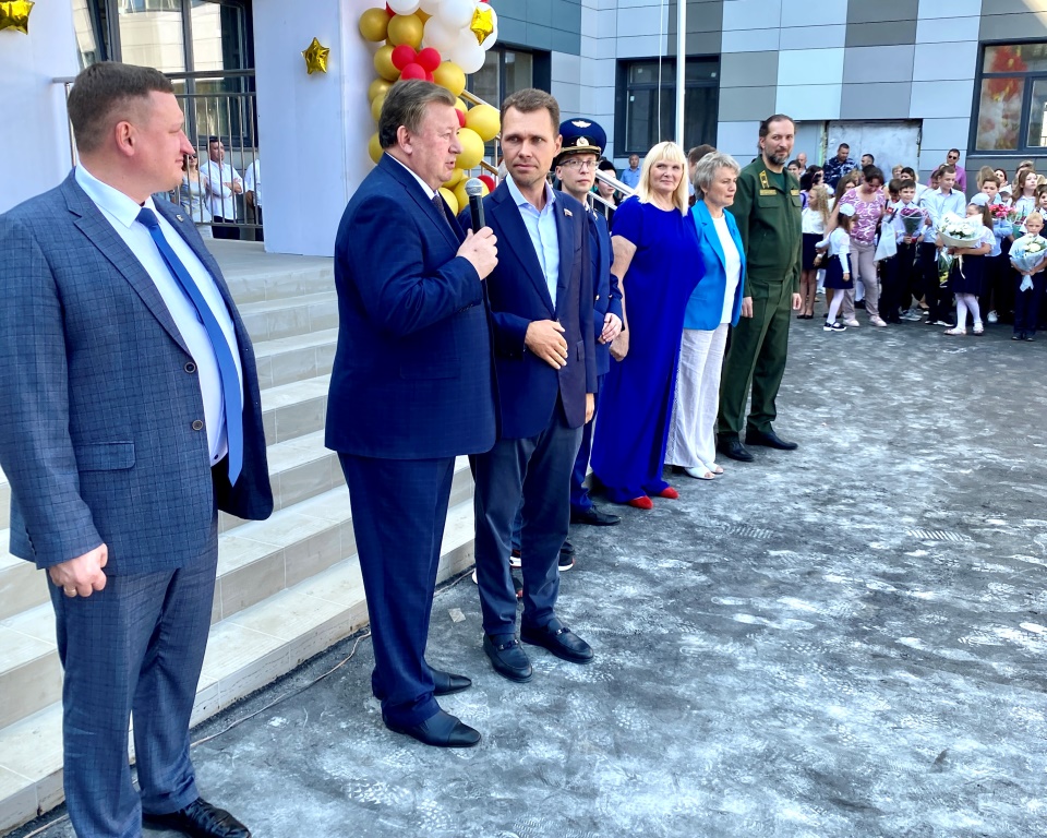 Владимир Кашин принял участие в открытие после ремонта Краснопоймовской средней школы