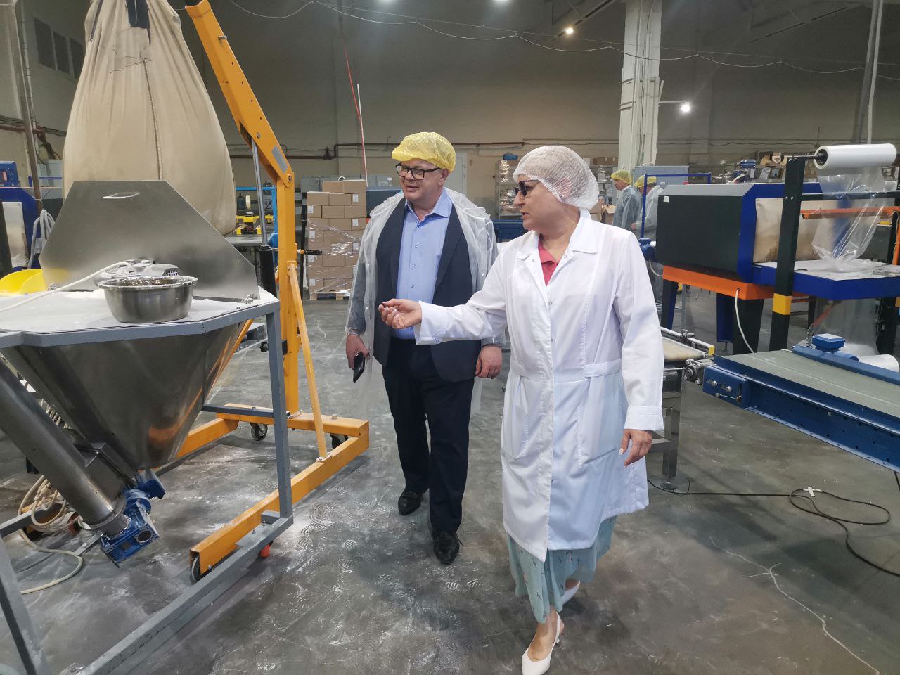 Кандидат на должность Губернатора Московской области от КПРФ Александр Наумов посетил предприятие «ТОП ПРОДУКТ» в Орехово-Зуеве