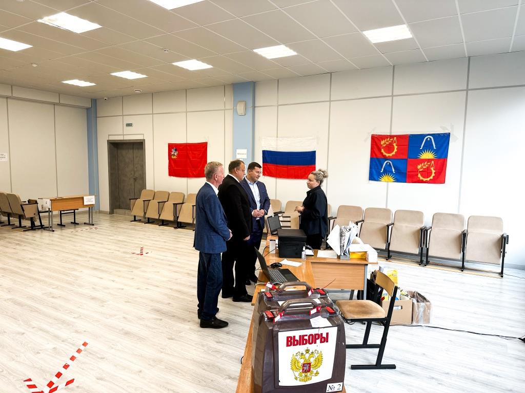 Делегация коммунистов ознакомилась с работой УИКов в г.о. Балашиха