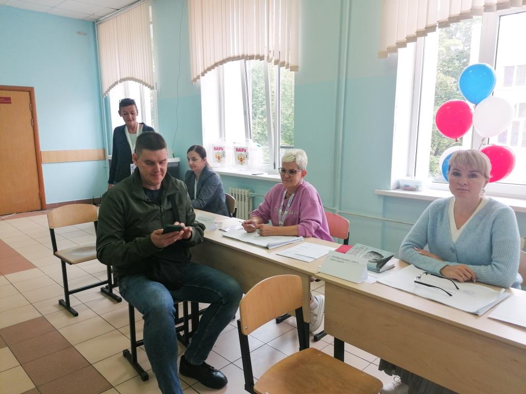 Делегация коммунистов третий день держит руку на пульсе при ознакомлении с работой УИКов в г.о. Балашиха