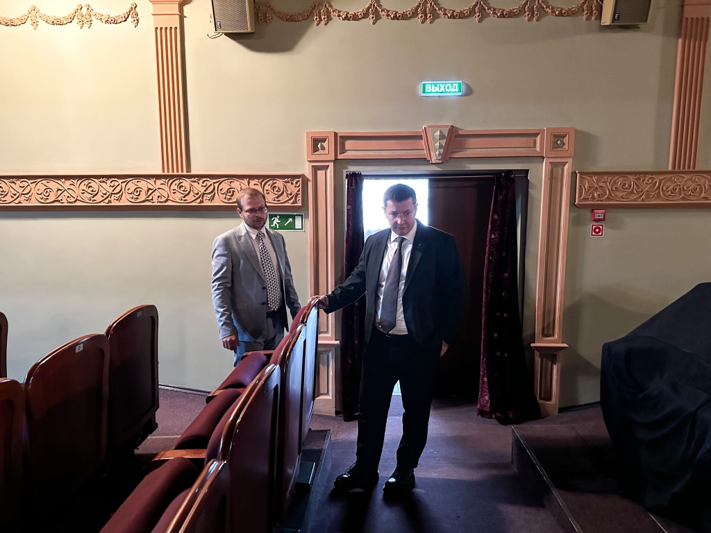 Депутат Мособлдумы Марк Черемисов с рабочим визитом посетил Московский областной театр драмы и комедии в г. Ногинск Богородского г.о.