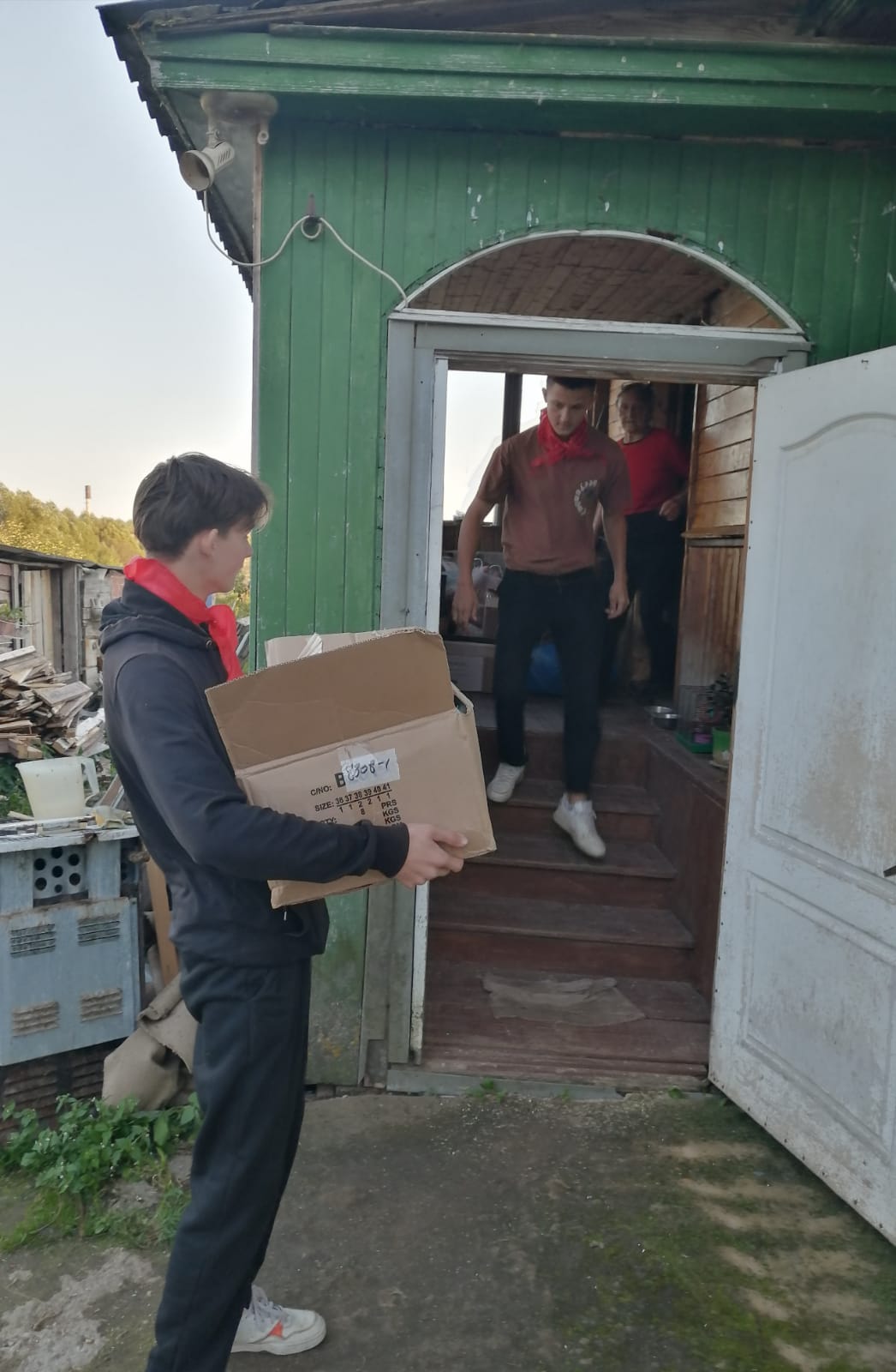 Пионеры из деревни Монасеино