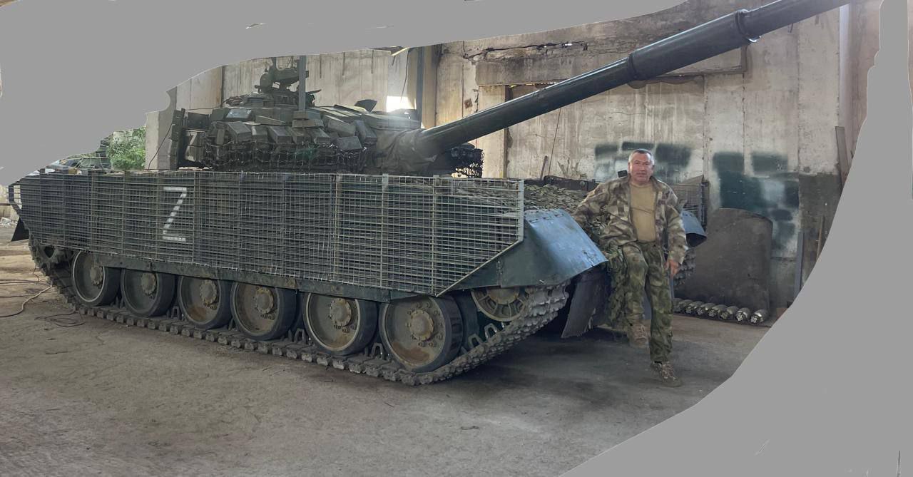 Делегация из Московской области отвезла гуманитарную помощь для танкового батальона и мирных жителей Донецка