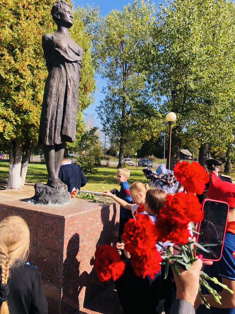 К 100-летию со дня рождения Зои Космодемьянской