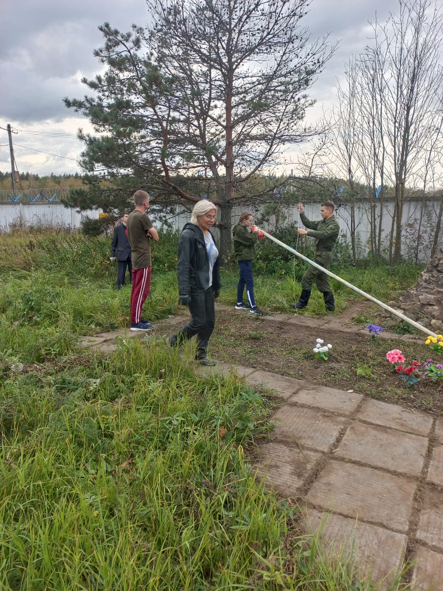 Подмосковные комсомольцы в память об Остапенко