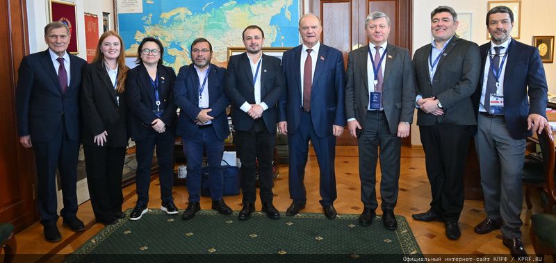 Г.А. Зюганов встретился с парламентской делегацией Республики Кубы во главе с Ласо Эрнандесом