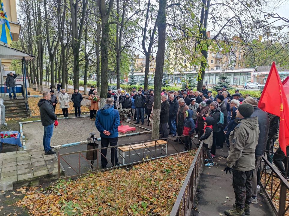Жуковские коммунисты стали одними из организаторов установки памятной доски О.В. Гудкову