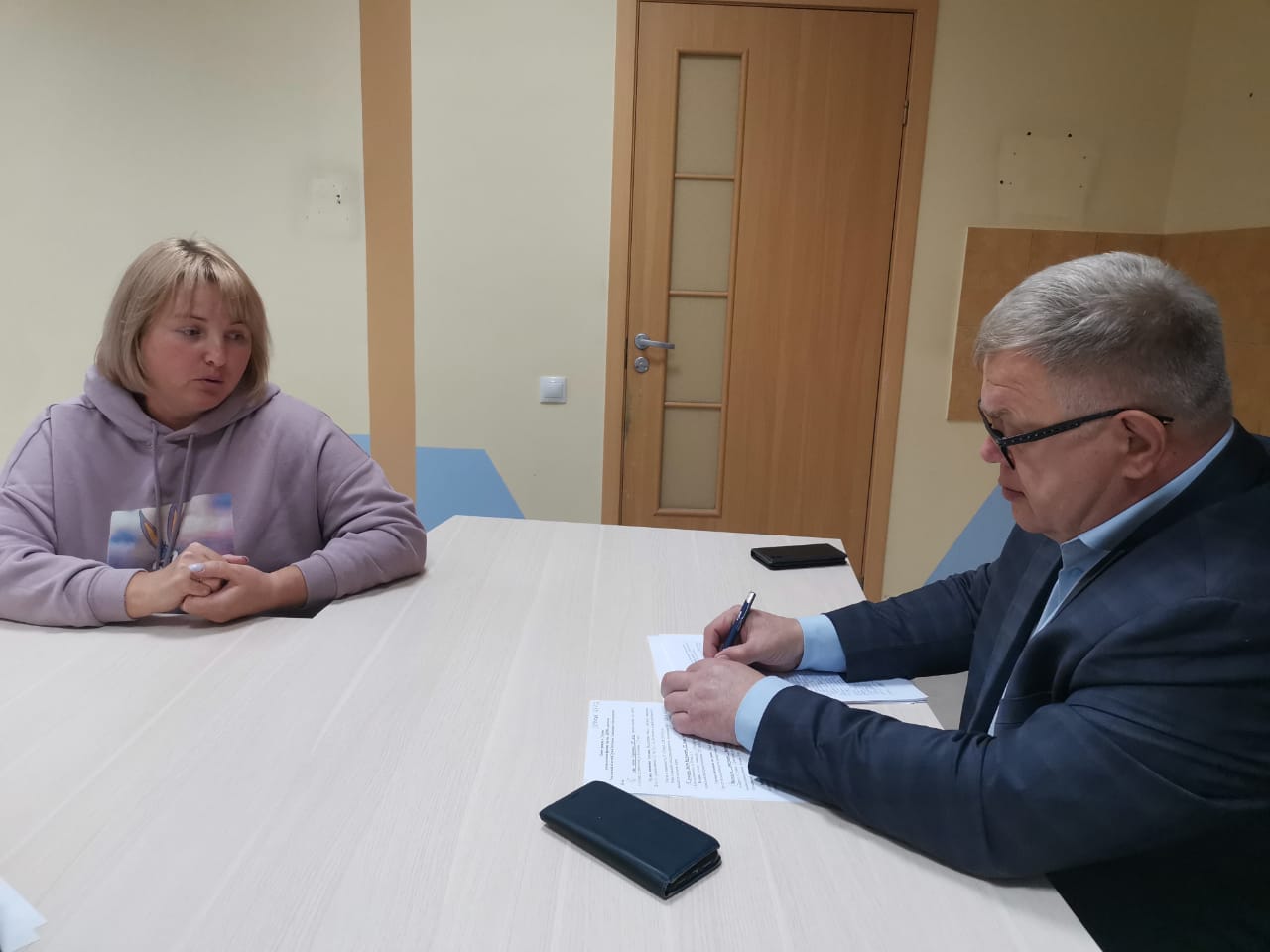 Заместитель Председателя Московской областной Думы - руководитель фракции КПРФ Александр Наумов провёл приём граждан в Ступине