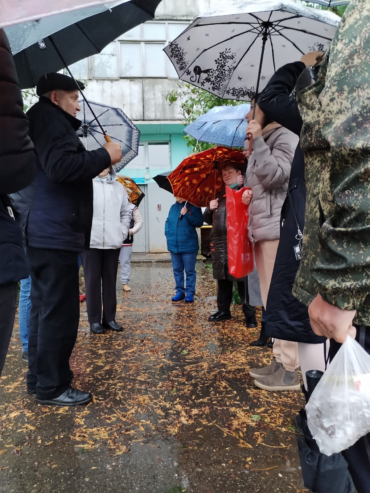 Подвал-бомбоубежище в с. Ельдигино г.о. Пушкинский утопает в канализационных сливах