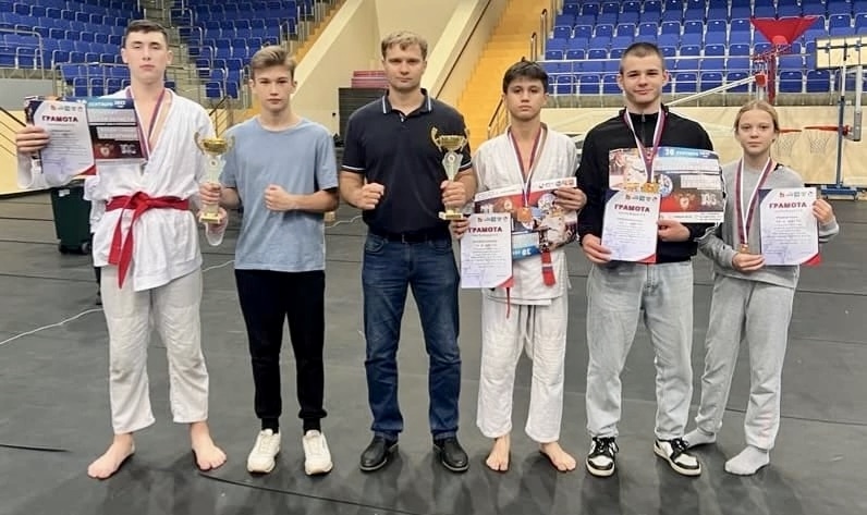 Дмитровские комсомольцы - победители соревнований по рукопашному бою