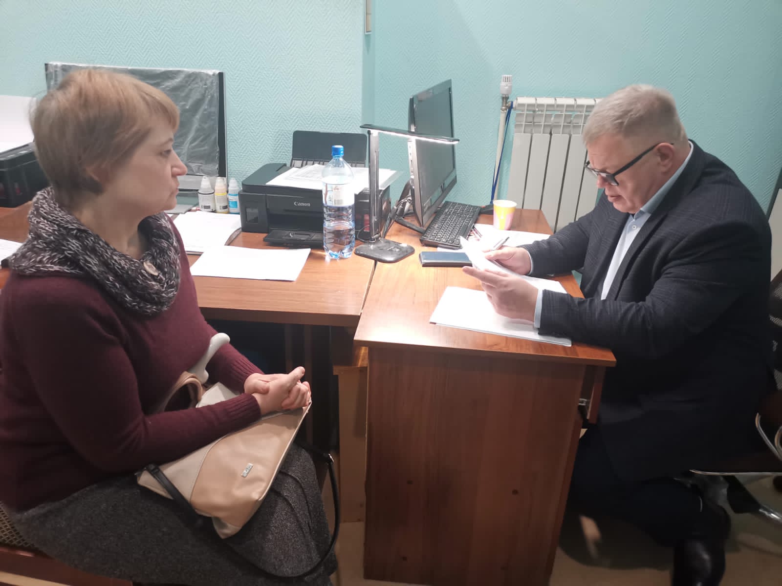 Заместитель Председателя Московской областной Думы – руководитель фракции КПРФ Александр Наумов провел прием граждан в Озерах