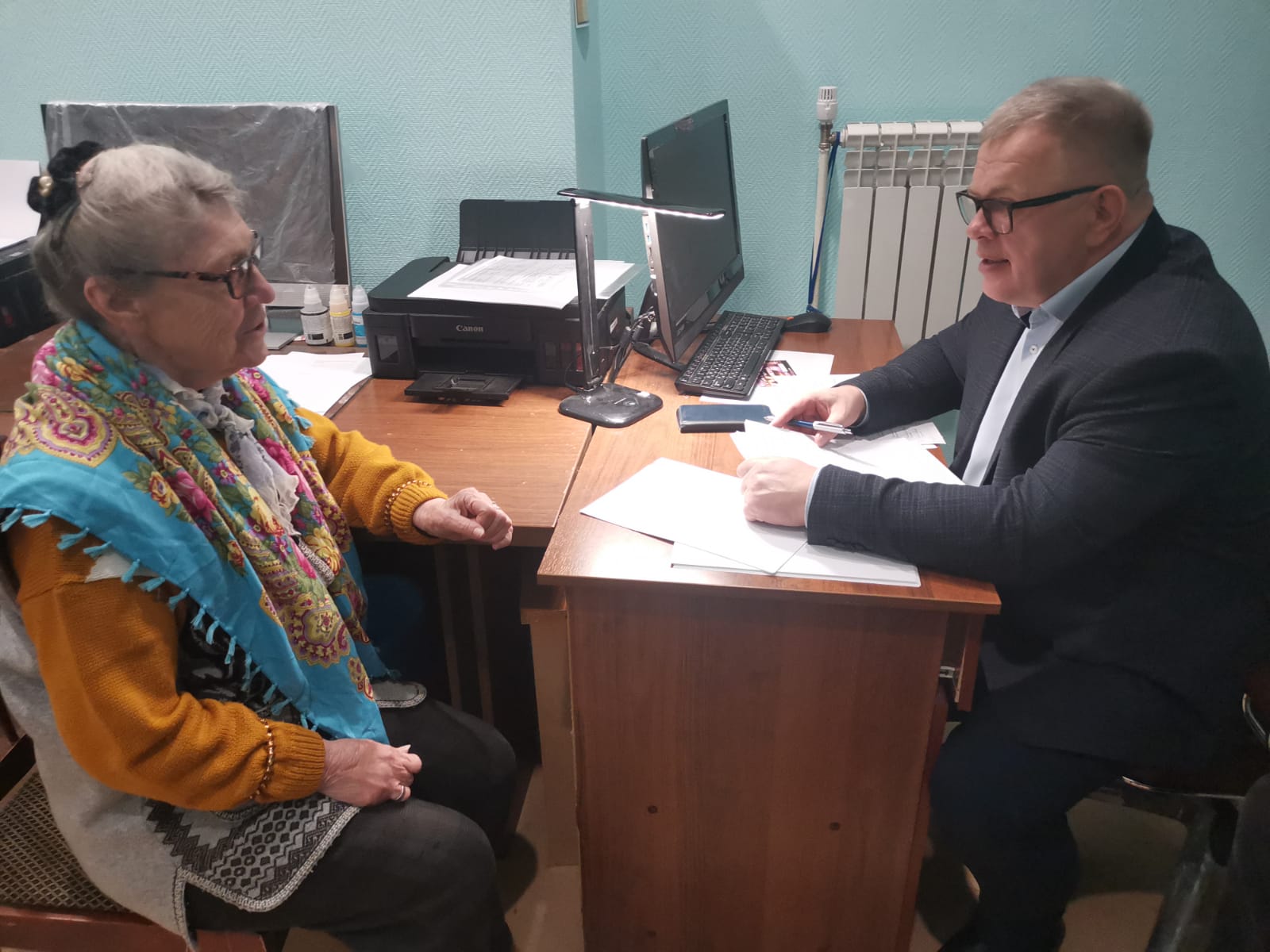 Заместитель Председателя Московской областной Думы – руководитель фракции КПРФ Александр Наумов провел прием граждан в Озерах