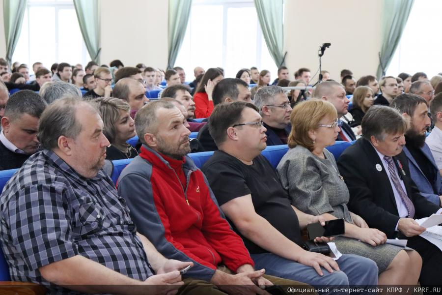 Г.А. Зюганов выступил на межрегиональном круглом столе, посвящённом укреплению продовольственной безопасности страны, агроэкологии и проблемам пчеловодства Сибири