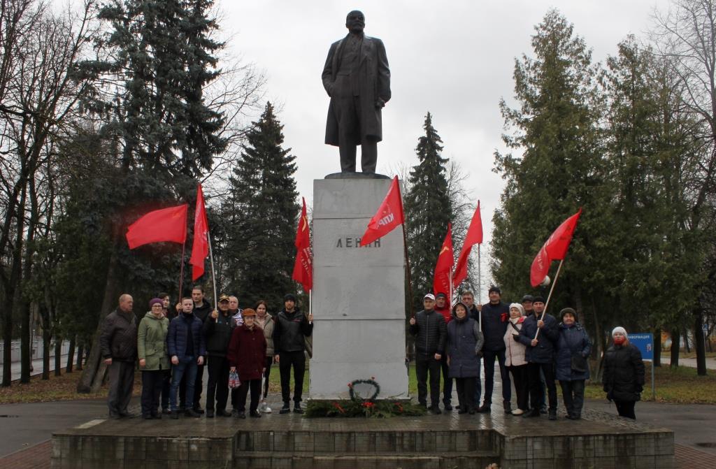Автопробег в Серпухове в честь 106-й годовщины ВОСР