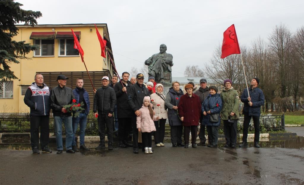 Автопробег в Серпухове в честь 106-й годовщины ВОСР