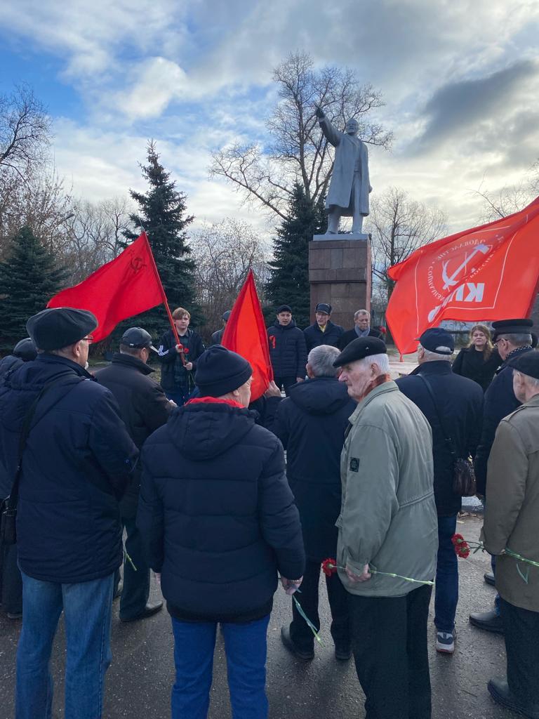 В Орехово-Зуево отметили 106-ю годовщину Великого Октября