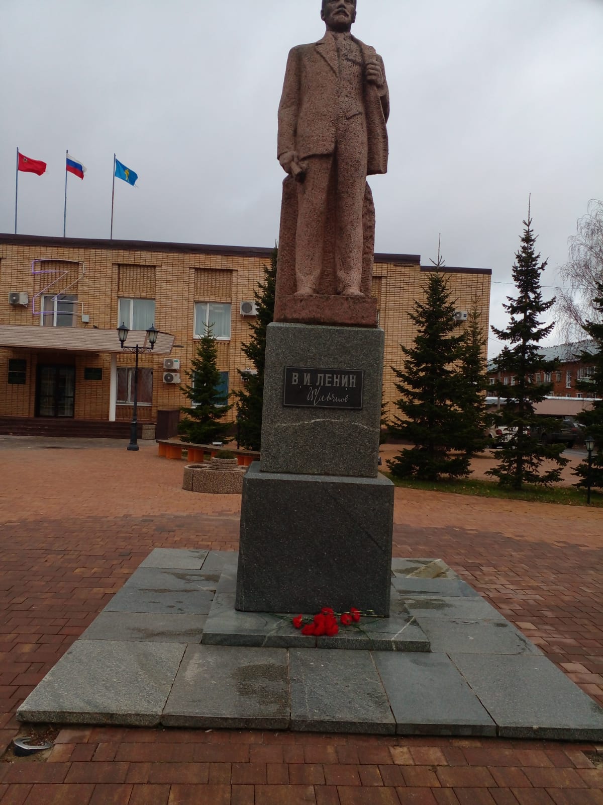 Красный Октябрь в Лотошино