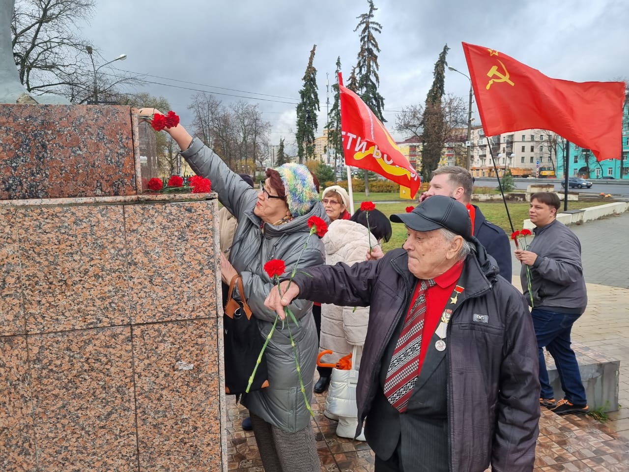 Люберчане отметили годовщину Октября